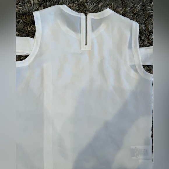 BCBGMaxAzria Bethy Asymmetrical White Top - Picture 7 of 7